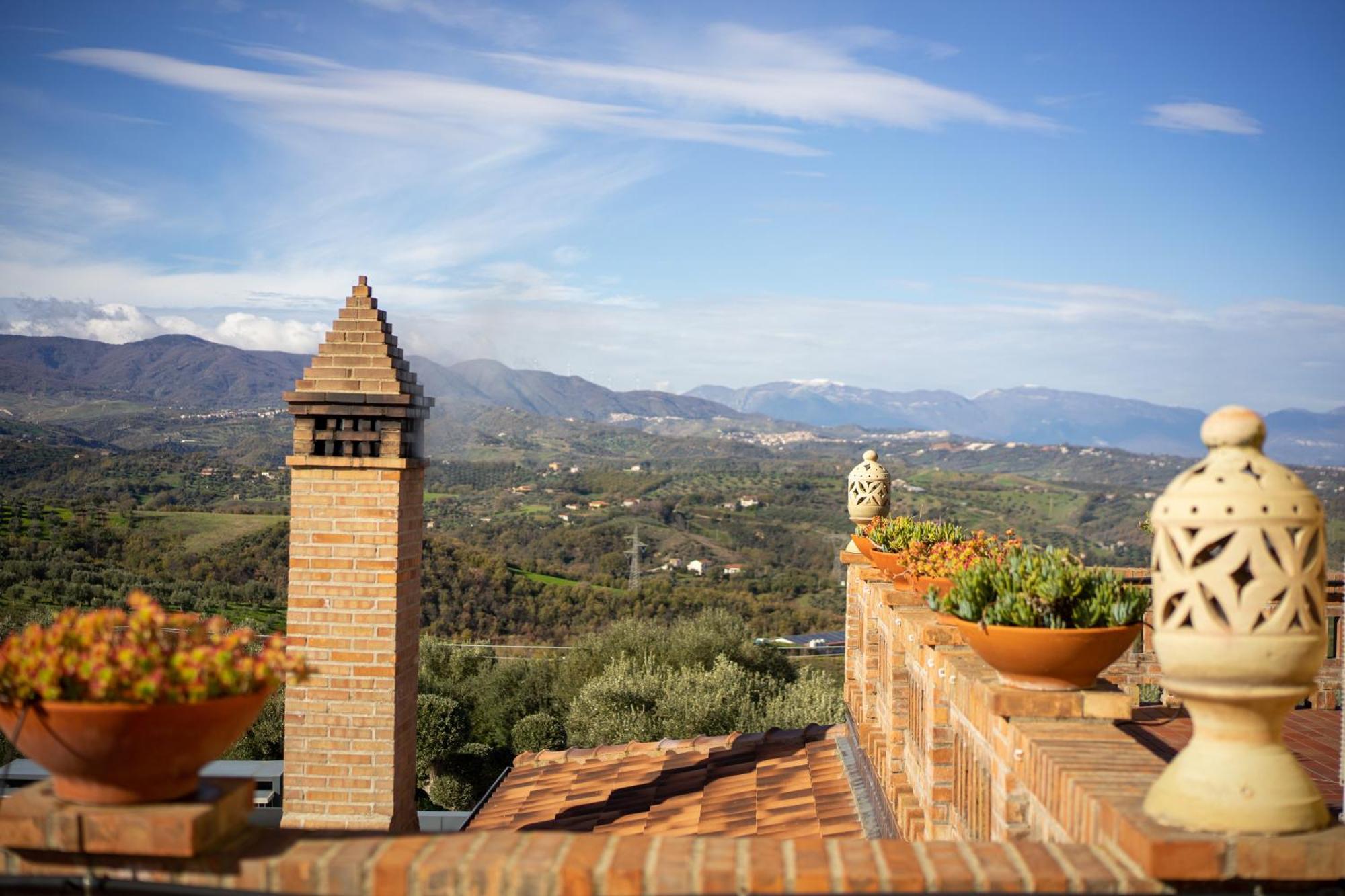 Una Hotels Tenuta Contessa Farm & Spa Cosenza 蒙塔尔托乌富戈 外观 照片